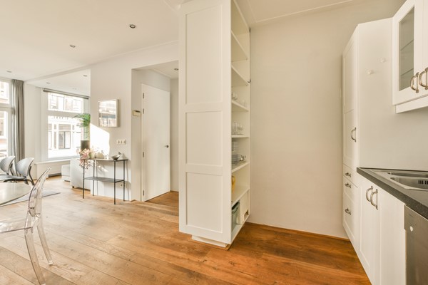 Medium property photo - Van Eeghenstraat 20-1, 1071 GG Amsterdam